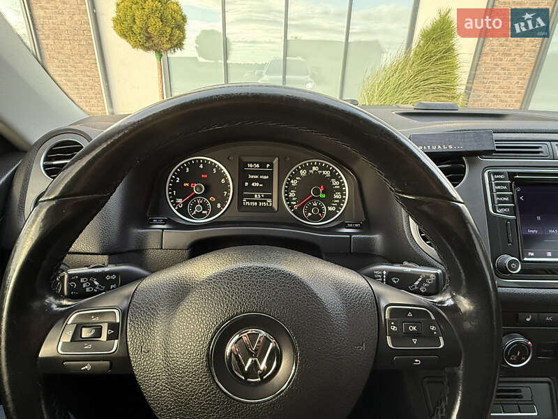 Внедорожник / Кроссовер Volkswagen Tiguan 2015 в Тернополе