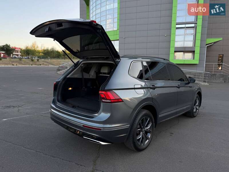 Внедорожник / Кроссовер Volkswagen Tiguan 2021 в Кривом Роге