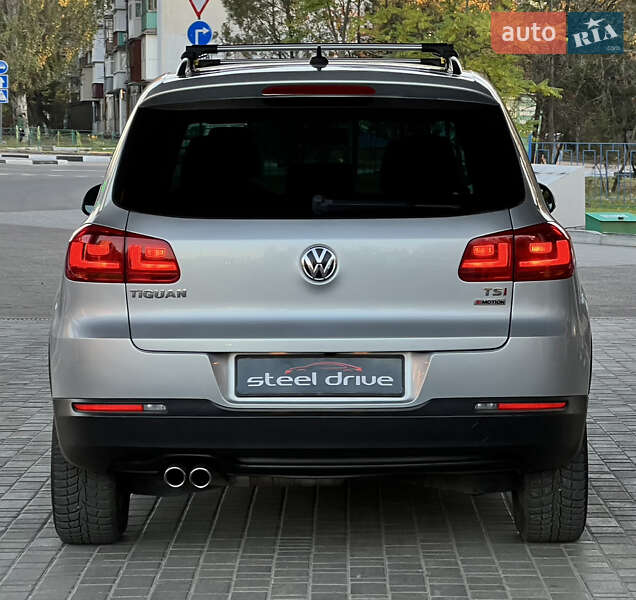 Внедорожник / Кроссовер Volkswagen Tiguan 2016 в Николаеве