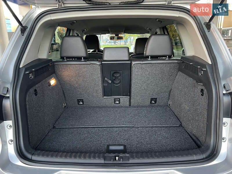 Внедорожник / Кроссовер Volkswagen Tiguan 2016 в Николаеве