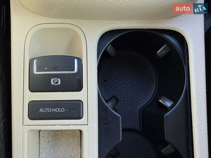 Позашляховик / Кросовер Volkswagen Tiguan 2015 в Стрию