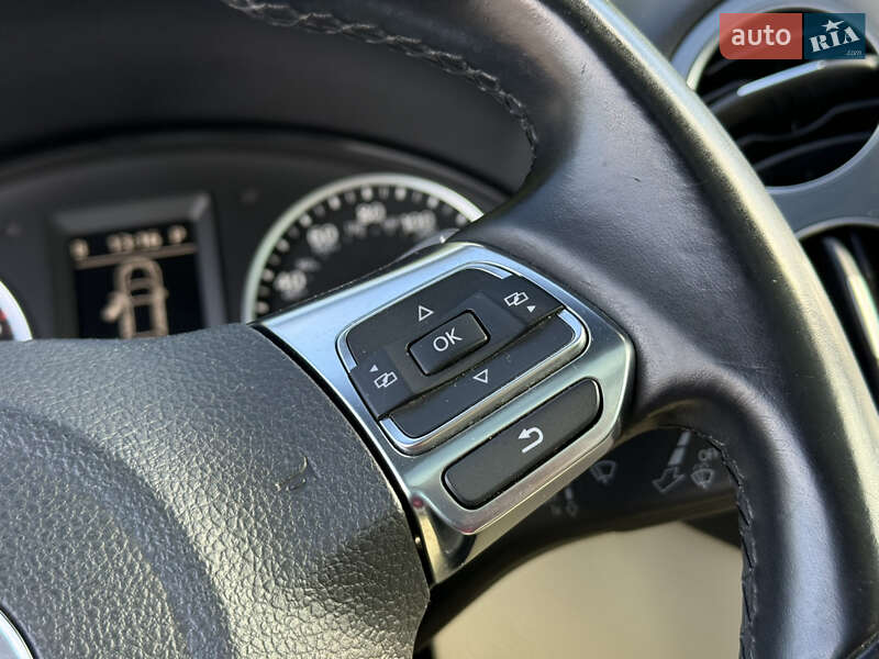 Позашляховик / Кросовер Volkswagen Tiguan 2015 в Стрию