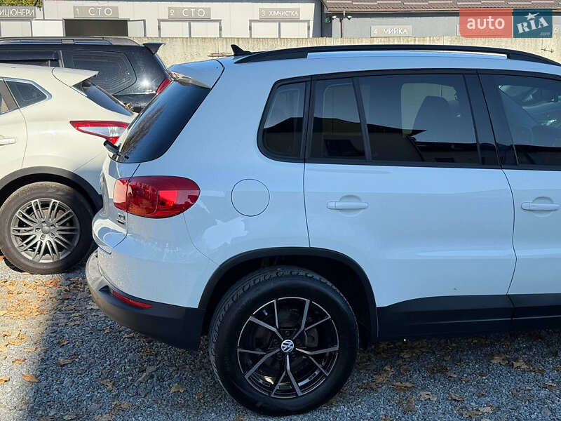 Внедорожник / Кроссовер Volkswagen Tiguan 2016 в Стрые