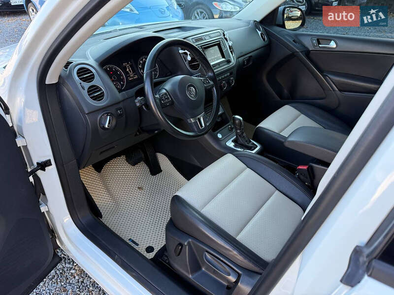 Внедорожник / Кроссовер Volkswagen Tiguan 2016 в Стрые