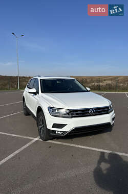 Позашляховик / Кросовер Volkswagen Tiguan 2018 в Рівному