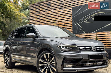 Внедорожник / Кроссовер Volkswagen Tiguan 2019 в Бродах