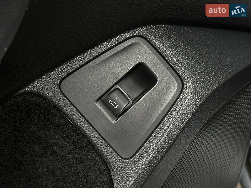 Позашляховик / Кросовер Volkswagen Tiguan 2019 в Бродах фото 71 Позашляховик / Кросовер Volkswagen Tiguan 2019 в Бродах