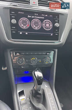Внедорожник / Кроссовер Volkswagen Tiguan 2019 в 