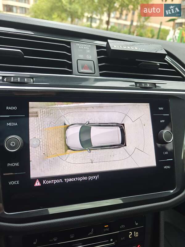 Внедорожник / Кроссовер Volkswagen Tiguan 2022 в Киеве