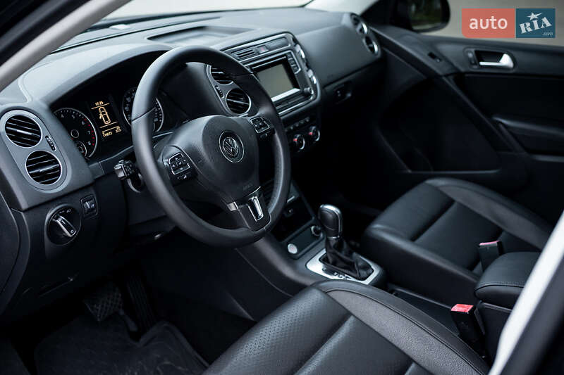 Внедорожник / Кроссовер Volkswagen Tiguan 2016 в Киеве фото 11 Внедорожник / Кроссовер Volkswagen Tiguan 2016 в Киеве