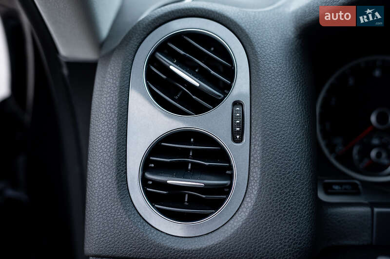 Внедорожник / Кроссовер Volkswagen Tiguan 2016 в Киеве фото 21 Внедорожник / Кроссовер Volkswagen Tiguan 2016 в Киеве