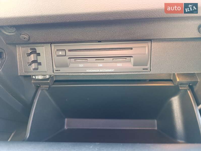 Позашляховик / Кросовер Volkswagen Tiguan 2016 в Львові