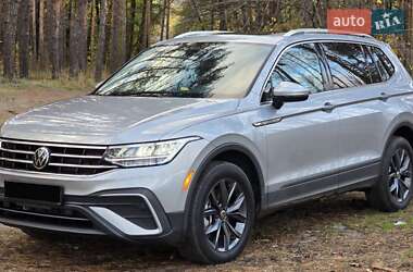 Внедорожник / Кроссовер Volkswagen Tiguan 2023 в Изюме