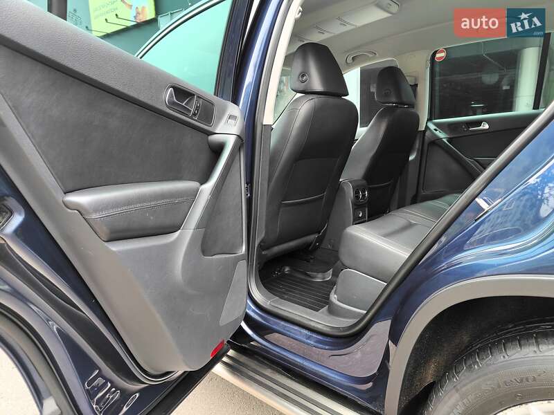Позашляховик / Кросовер Volkswagen Tiguan 2011 в Києві фото 44 Позашляховик / Кросовер Volkswagen Tiguan 2011 в Києві