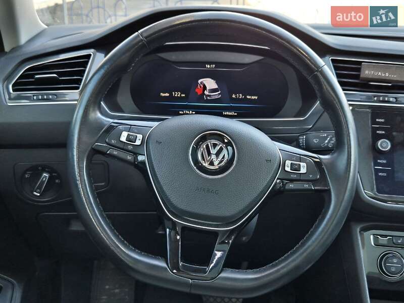 Внедорожник / Кроссовер Volkswagen Tiguan 2018 в Киеве фото 11 Внедорожник / Кроссовер Volkswagen Tiguan 2018 в Киеве