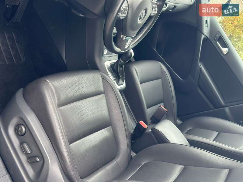 Внедорожник / Кроссовер Volkswagen Tiguan 2016 в Житомире фото 13 Внедорожник / Кроссовер Volkswagen Tiguan 2016 в Житомире
