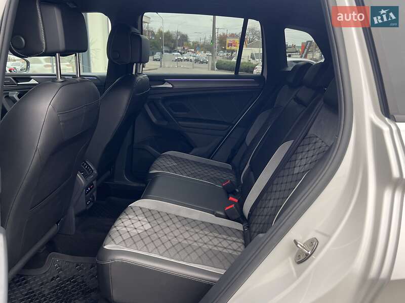Внедорожник / Кроссовер Volkswagen Tiguan 2023 в Виннице