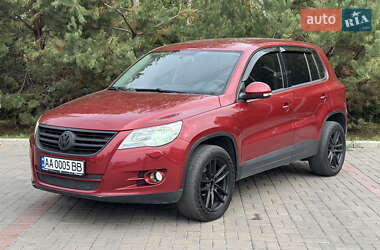 Внедорожник / Кроссовер Volkswagen Tiguan 2008 в Киеве