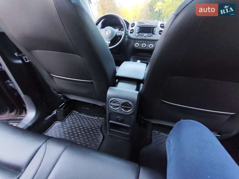 Внедорожник / Кроссовер Volkswagen Tiguan 2014 в Миргороде