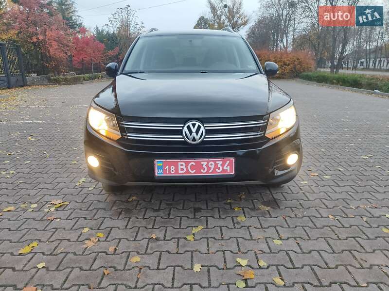 Внедорожник / Кроссовер Volkswagen Tiguan 2014 в Миргороде