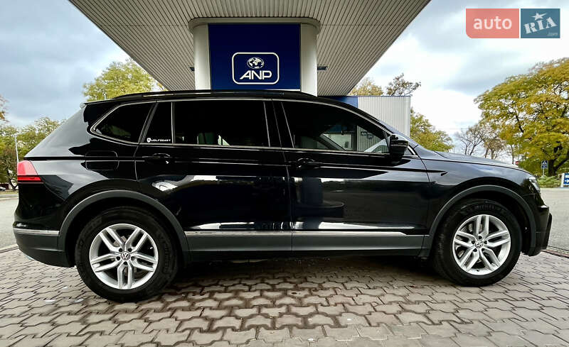 Внедорожник / Кроссовер Volkswagen Tiguan 2019 в Николаеве
