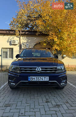 Внедорожник / Кроссовер Volkswagen Tiguan 2018 в Одессе