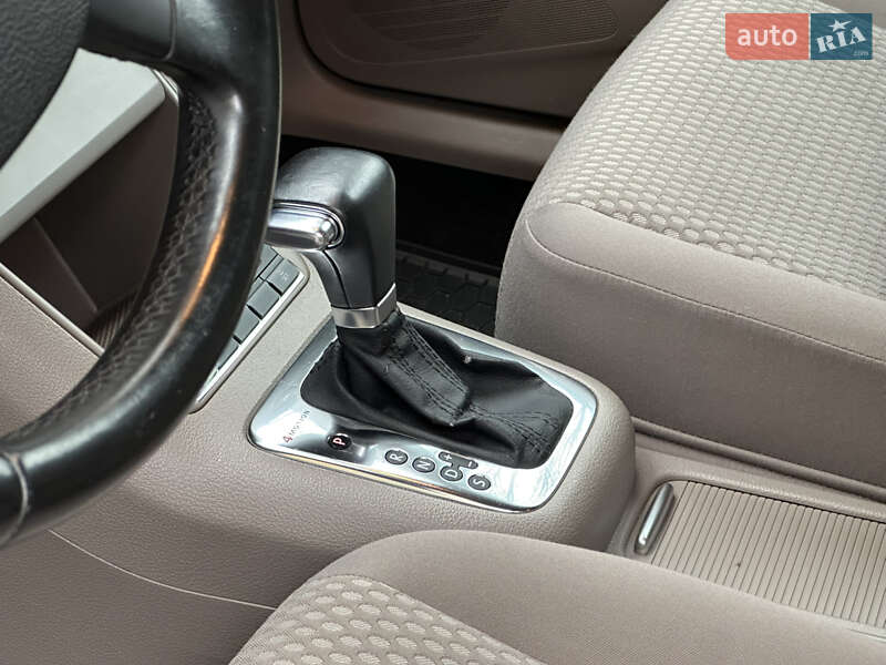 Внедорожник / Кроссовер Volkswagen Tiguan 2008 в Киеве фото 46 Внедорожник / Кроссовер Volkswagen Tiguan 2008 в Киеве