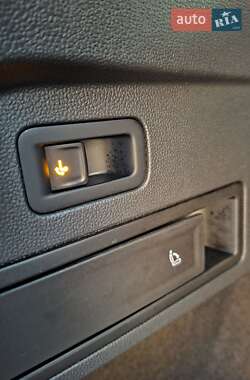 Внедорожник / Кроссовер Volkswagen Tiguan 2020 в 