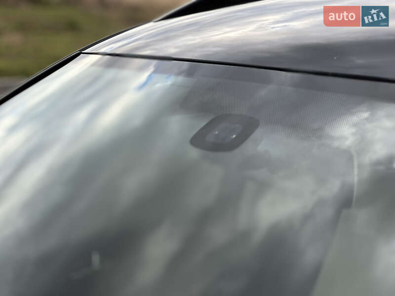 Внедорожник / Кроссовер Volkswagen Tiguan 2017 в Виннице