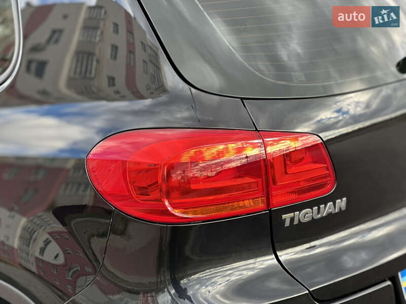 Внедорожник / Кроссовер Volkswagen Tiguan 2017 в Виннице