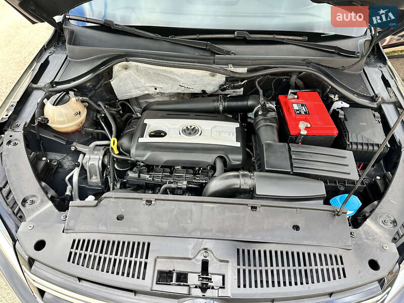 Внедорожник / Кроссовер Volkswagen Tiguan 2017 в Виннице
