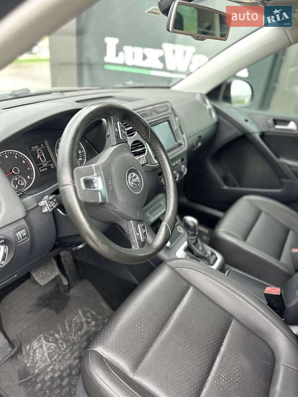 Внедорожник / Кроссовер Volkswagen Tiguan 2015 в Шумске фото 8 Внедорожник / Кроссовер Volkswagen Tiguan 2015 в Шумске