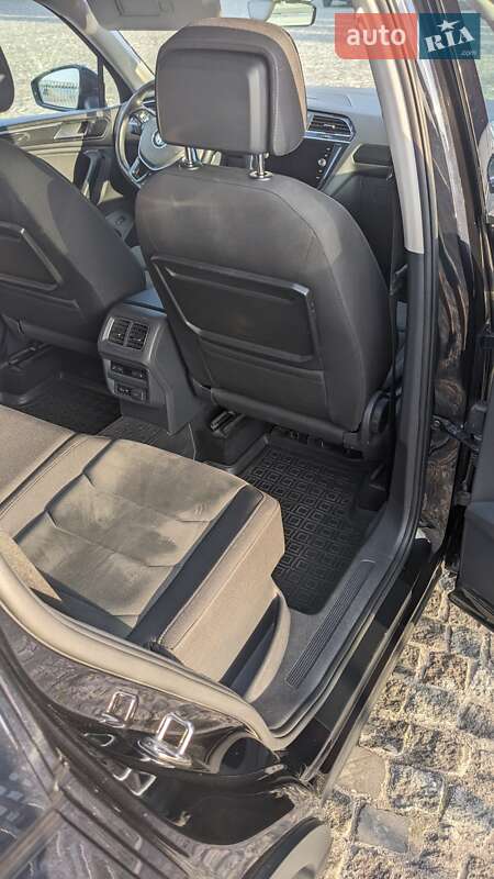 Внедорожник / Кроссовер Volkswagen Tiguan 2018 в Днепре фото 10 Внедорожник / Кроссовер Volkswagen Tiguan 2018 в Днепре
