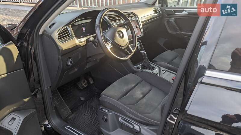 Внедорожник / Кроссовер Volkswagen Tiguan 2018 в Днепре фото 24 Внедорожник / Кроссовер Volkswagen Tiguan 2018 в Днепре