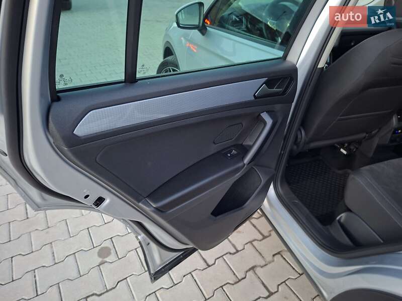 Внедорожник / Кроссовер Volkswagen Tiguan 2021 в Бережанах