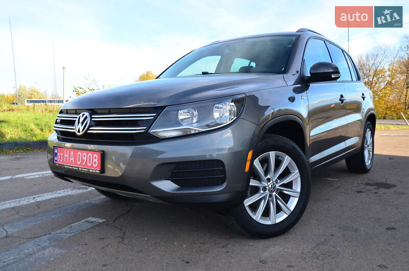 Внедорожник / Кроссовер Volkswagen Tiguan 2015 в Дрогобыче