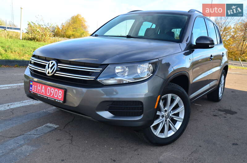 Внедорожник / Кроссовер Volkswagen Tiguan 2015 в Дрогобыче