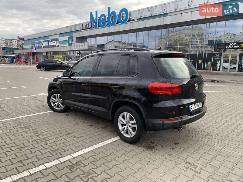 Внедорожник / Кроссовер Volkswagen Tiguan 2015 в Конотопе