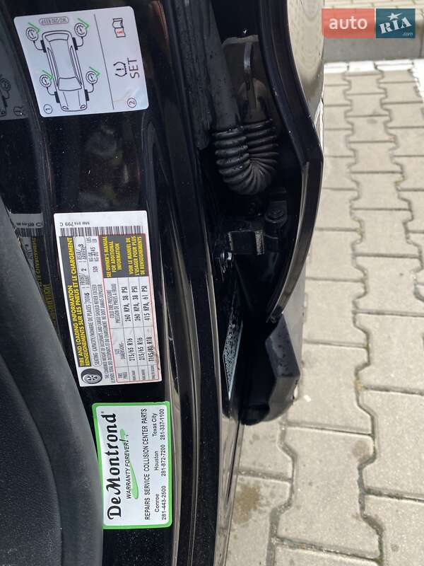 Внедорожник / Кроссовер Volkswagen Tiguan 2015 в Конотопе