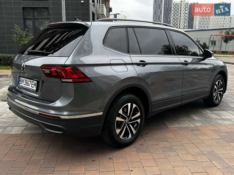 Внедорожник / Кроссовер Volkswagen Tiguan 2023 в Киеве