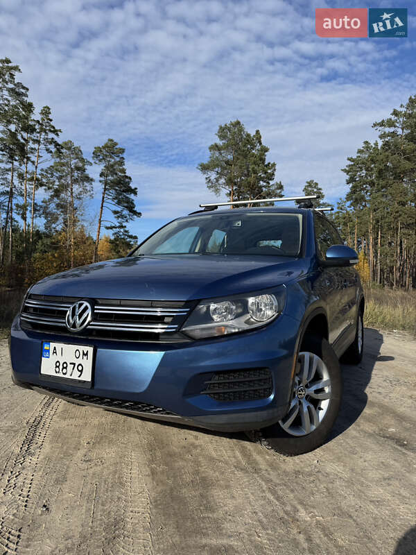Внедорожник / Кроссовер Volkswagen Tiguan 2017 в Ирпене