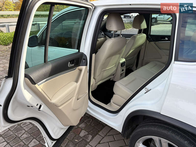 Позашляховик / Кросовер Volkswagen Tiguan 2015 в Рівному фото 25 Позашляховик / Кросовер Volkswagen Tiguan 2015 в Рівному