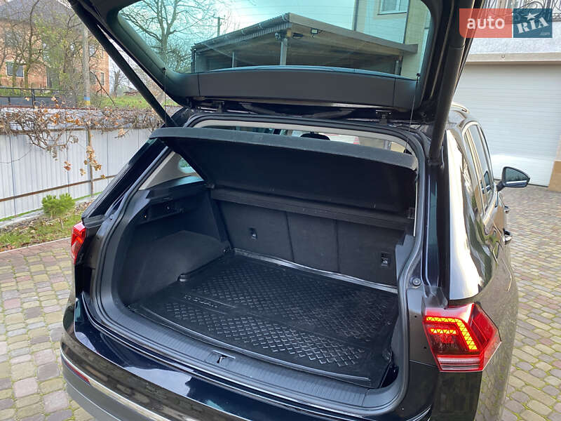 Внедорожник / Кроссовер Volkswagen Tiguan 2018 в Черновцах