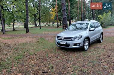 Позашляховик / Кросовер Volkswagen Tiguan 2013 в Києві