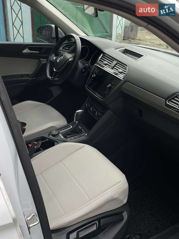 Позашляховик / Кросовер Volkswagen Tiguan 2018 в Вінниці фото 34 Позашляховик / Кросовер Volkswagen Tiguan 2018 в Вінниці
