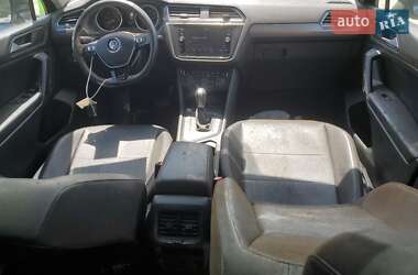 Внедорожник / Кроссовер Volkswagen Tiguan 2019 в 