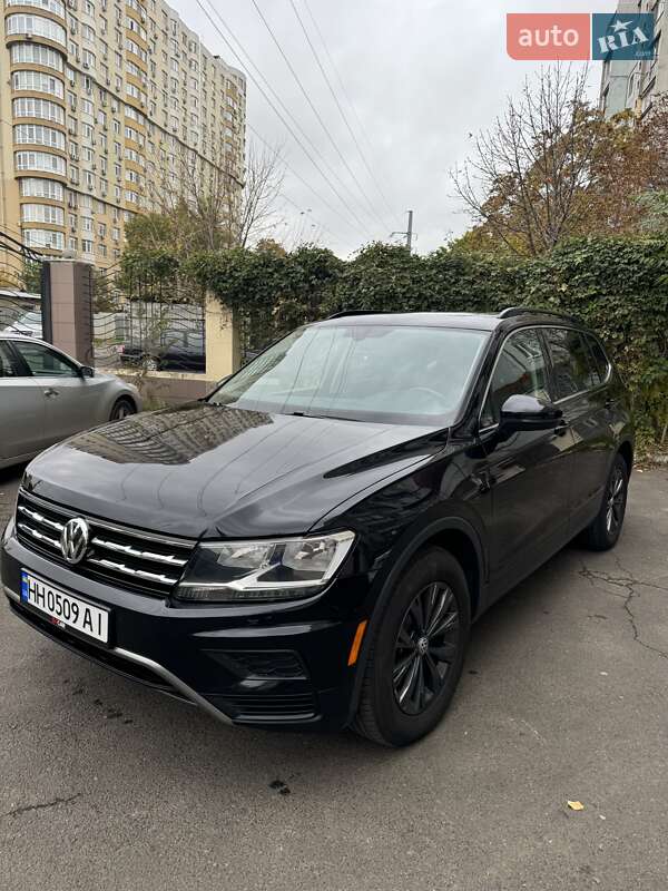 Внедорожник / Кроссовер Volkswagen Tiguan 2019 в Одессе фото 3 Внедорожник / Кроссовер Volkswagen Tiguan 2019 в Одессе