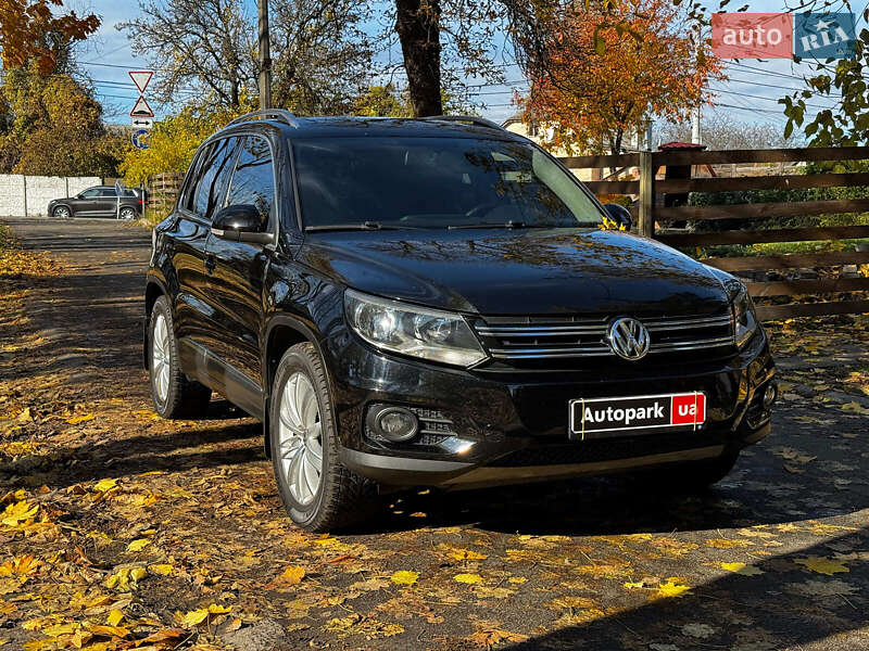 Внедорожник / Кроссовер Volkswagen Tiguan 2012 в Киеве
