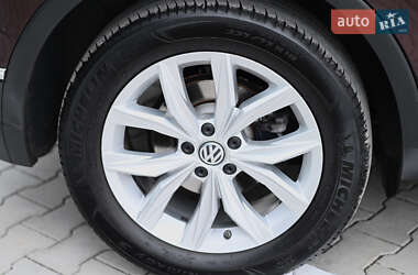 Позашляховик / Кросовер Volkswagen Tiguan 2018 в  фото 21 Позашляховик / Кросовер Volkswagen Tiguan 2018 в