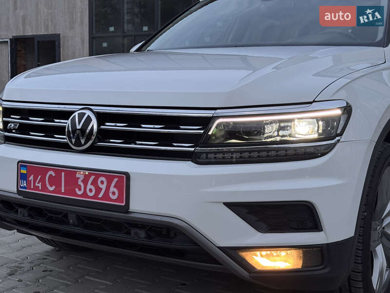 Внедорожник / Кроссовер Volkswagen Tiguan 2018 в Тернополе